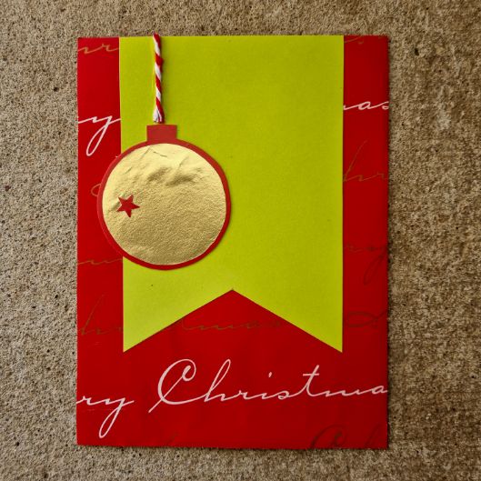 Here are 10 Creative Holiday Card Ideas to Celebrate The Festive Season!